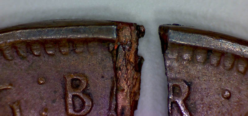 Australia-1947-Halfpenny---Cracked-In-Two