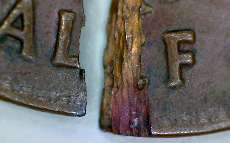 Australia-1947-Halfpenny---Cracked-In-Two